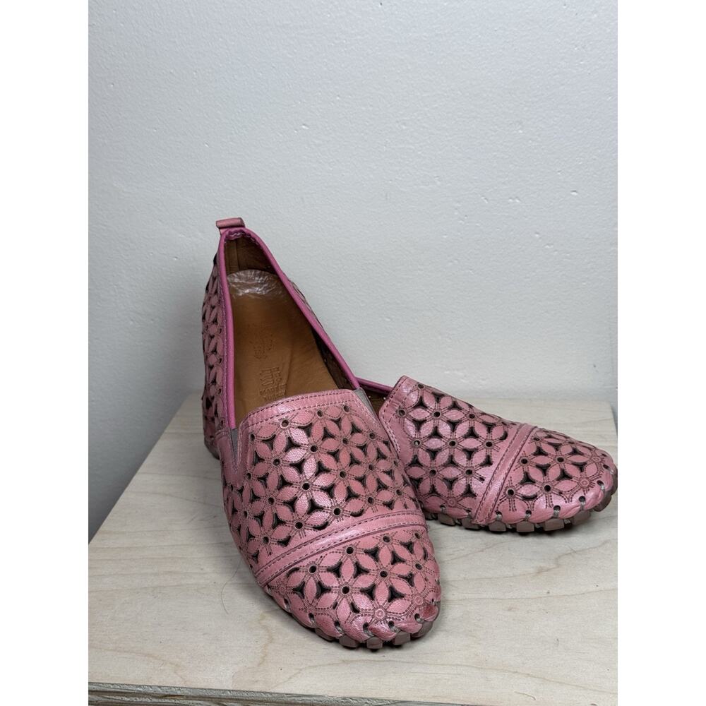 Spring Step Flowerflow Slip On Loafer Womens EU 40 US 9 Leather Flower Cut Outs